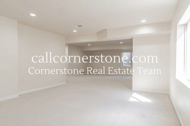 Building Photo - 11081 Echo Canyon Dr
