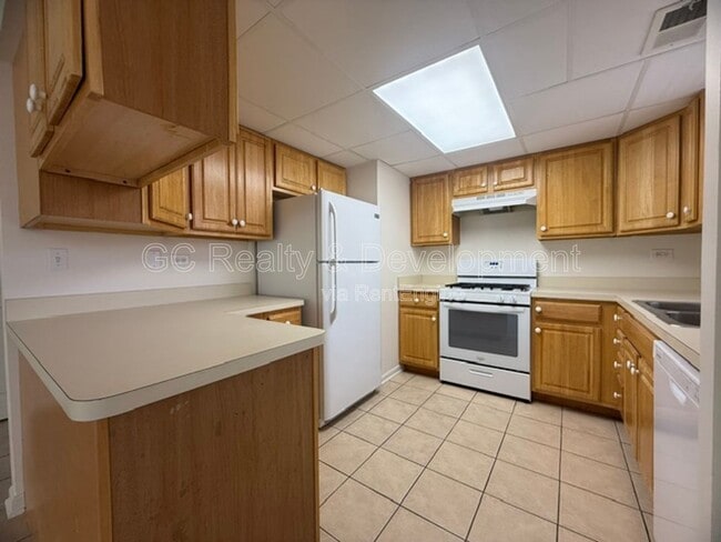 Building Photo - 57 Morningside Dr