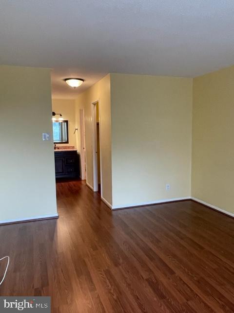 Building Photo - 309 Yoakum Pkwy