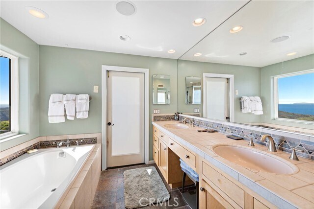 Building Photo - 3253 Alta Laguna Blvd