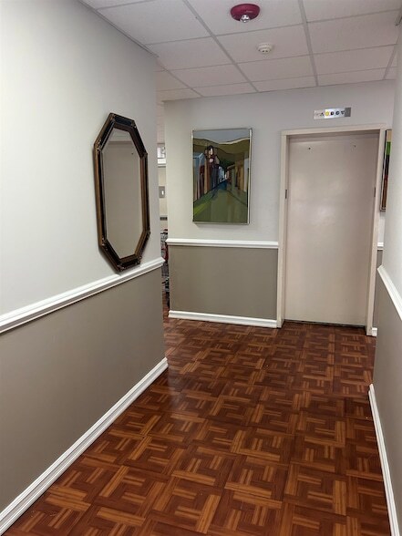 Building Photo - 61 Kansas St