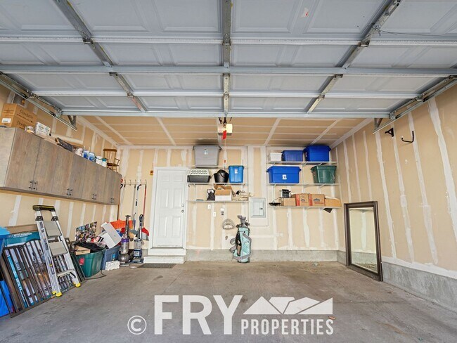 Building Photo - 16108 E Geddes Dr