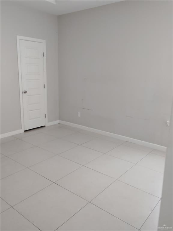 Building Photo - 208 Teak Dr