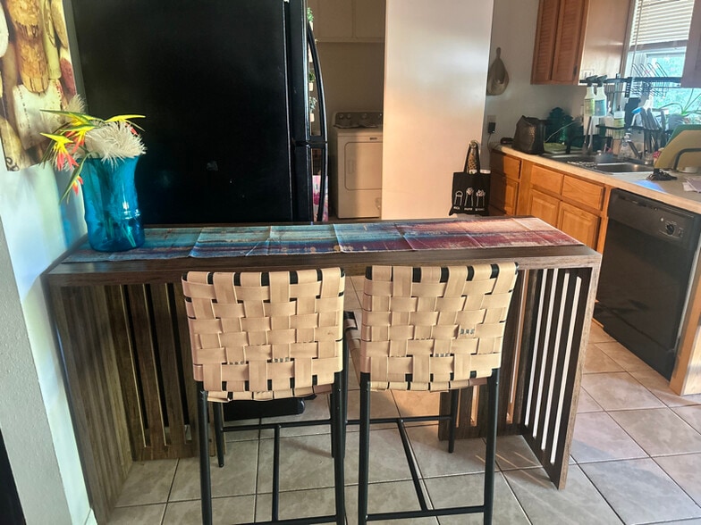 Building Photo - 507 Cheyenne Ave