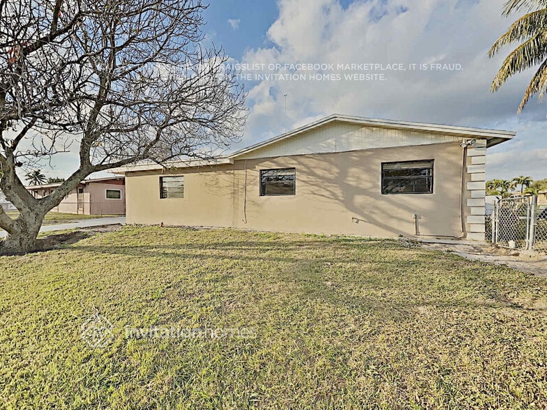 Building Photo - 20352 NW 39th Ct