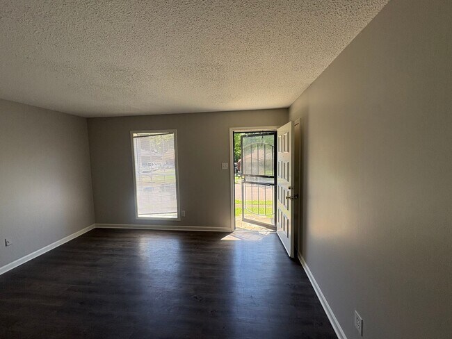 Building Photo - 5087 Blacksmith Dr