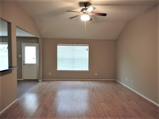 Building Photo - 23907 Blossom Crest Ln