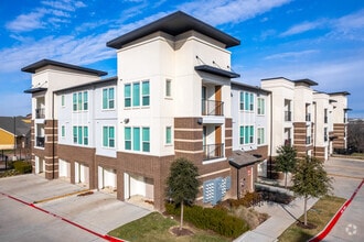 Building Photo - Vercanta at Burleson