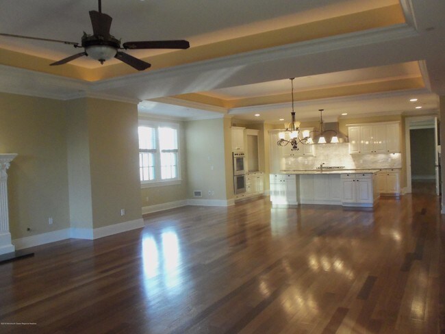 Building Photo - 1031 Oval Rd