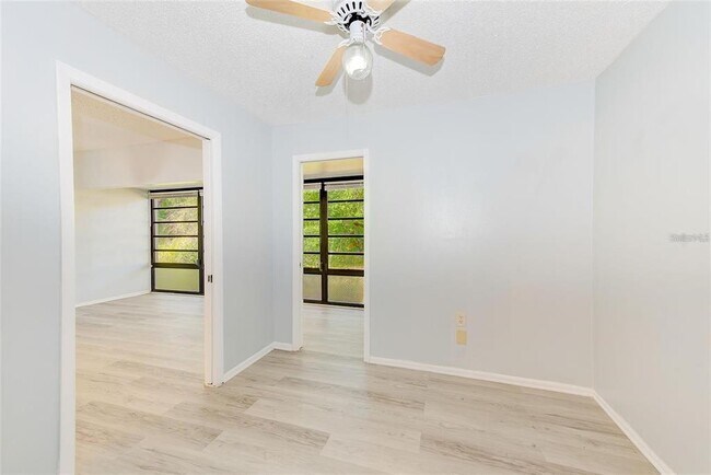 Building Photo - 3259 Fox Chase Cir