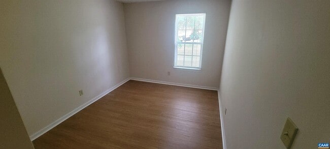 Building Photo - 1356 Villa Way