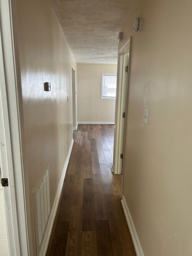 Building Photo - 511 Grey St