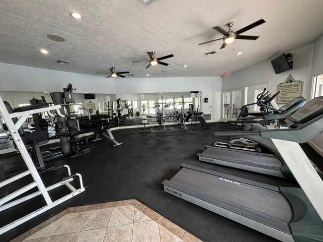 Building Photo - 4700 SW Archer Rd