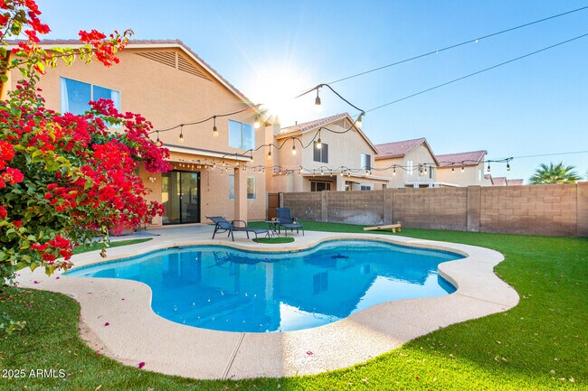 Building Photo - 3726 W Villa Linda Dr