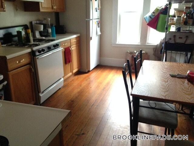 Building Photo - 123 Brook St