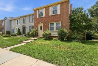 Building Photo - 14126 Red River Dr