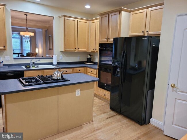 Building Photo - 12021 Treeline Way