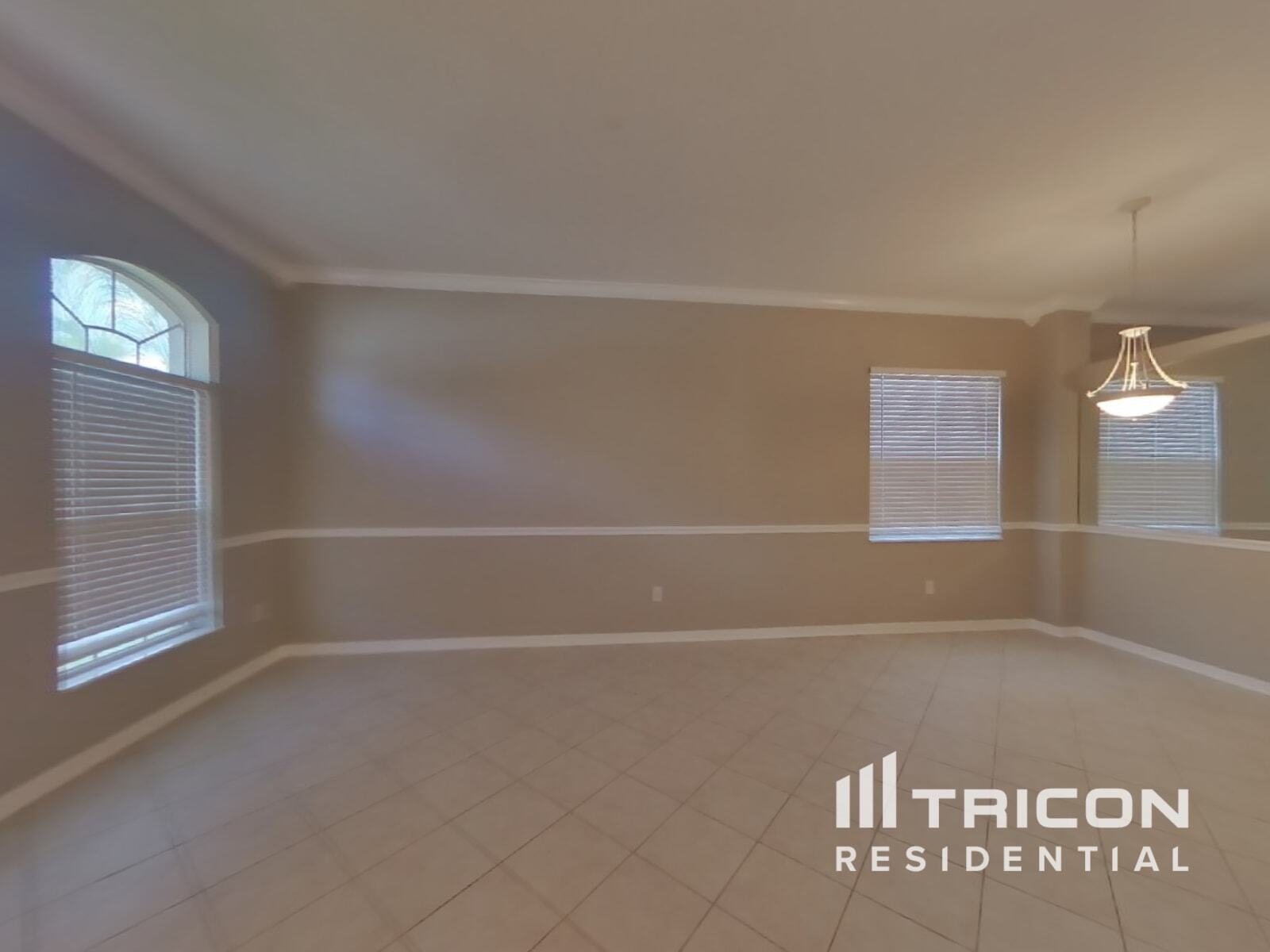 Building Photo - 5423 Braddock Dr