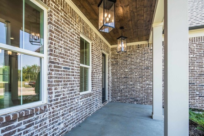 Building Photo - 5046 Jon Oak Dr