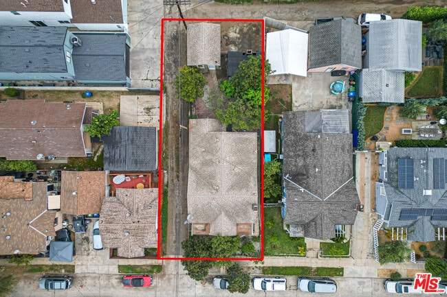 Building Photo - 235 Joy St