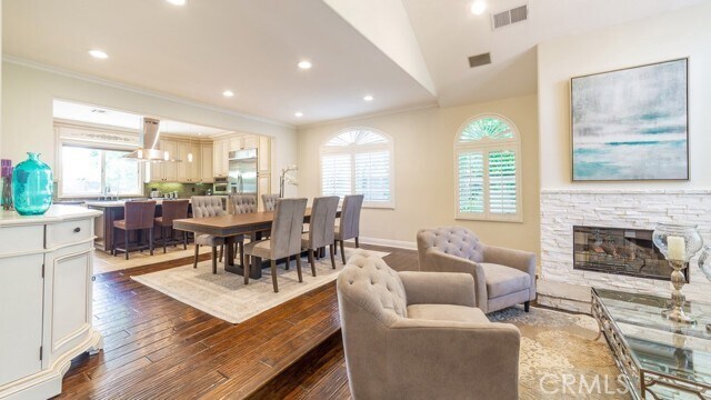 Building Photo - 4461 Stern Ave