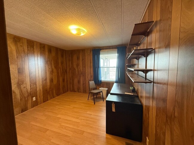 Building Photo - 61144 Bryan Rd