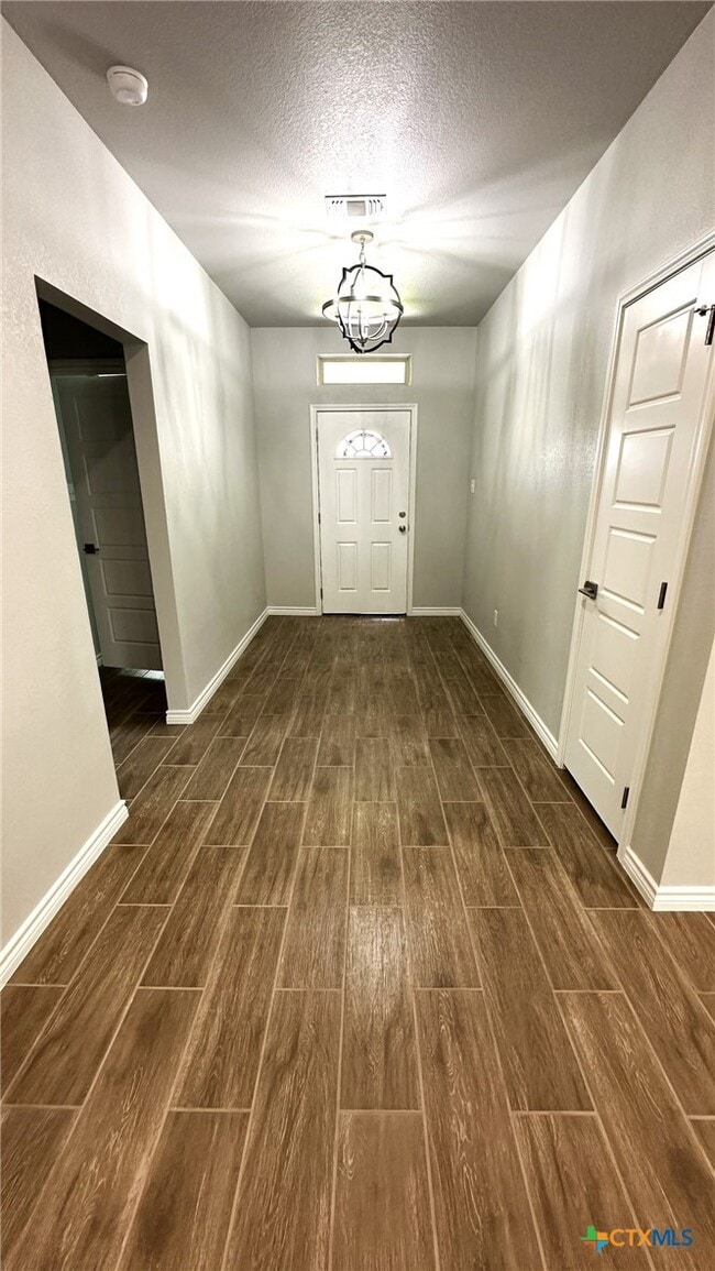 Building Photo - 5202 White Rose Dr