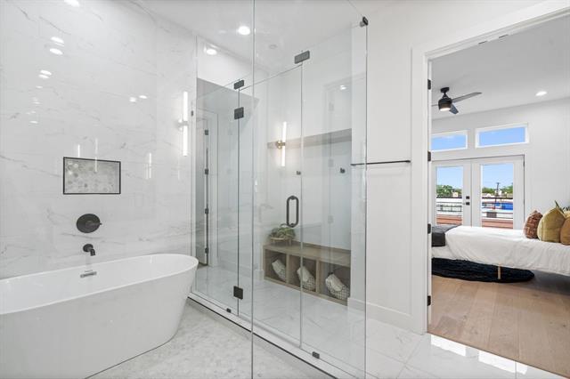 Building Photo - 4208 Live Oak St