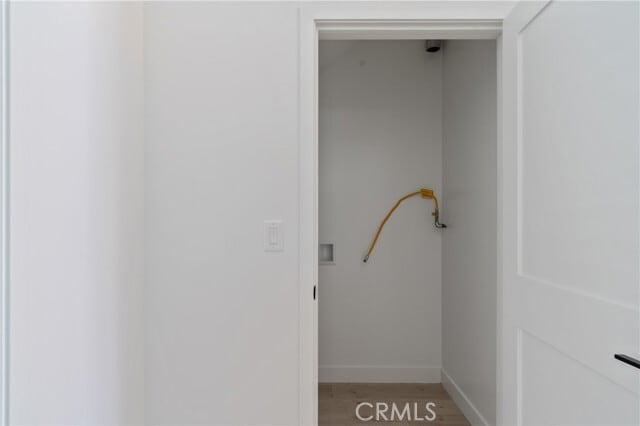 Building Photo - 11140 Woodley Ave