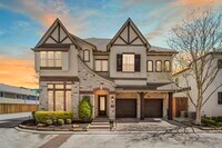 Building Photo - 622 Pink Azalea Trail