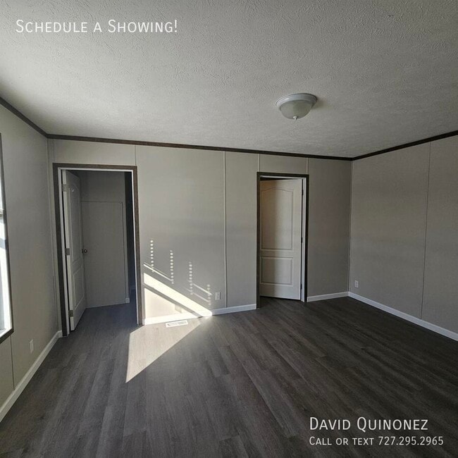 Building Photo - 5705 Heather View Ln