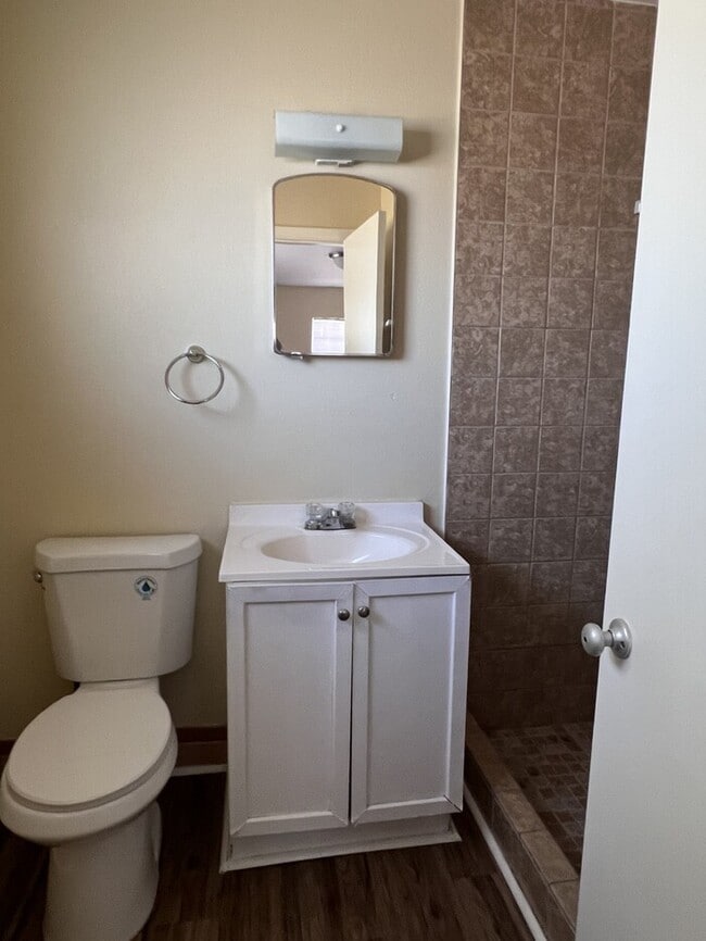 Building Photo - 3605 W Leila Ave