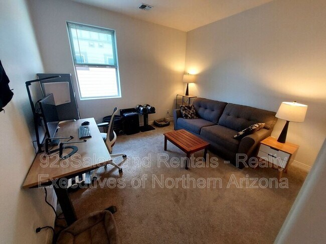 Building Photo - 2449 W Bruce Balle Dr