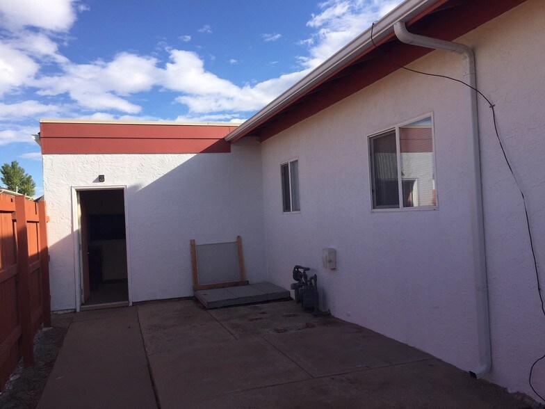 Back Patio - 333 W Concho Dr