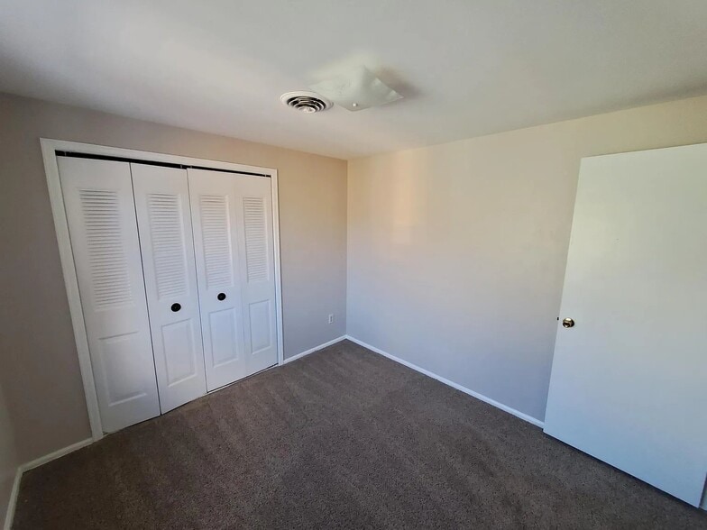 Building Photo - 10463 Garland Way