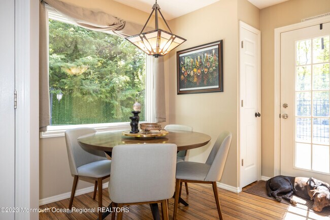 Building Photo - 38 Claridge Dr