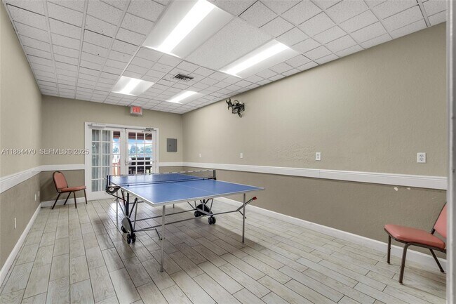 Building Photo - 2590 SE 7th Pl