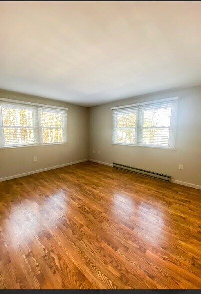 Building Photo - 20 Fairbanks St