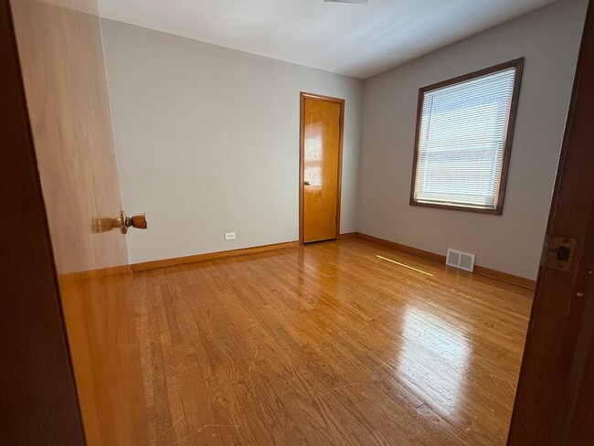 Building Photo - 2300 Burr Oak Ave