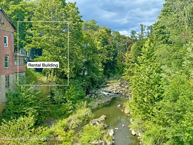 Building Photo - 2674 W Main St