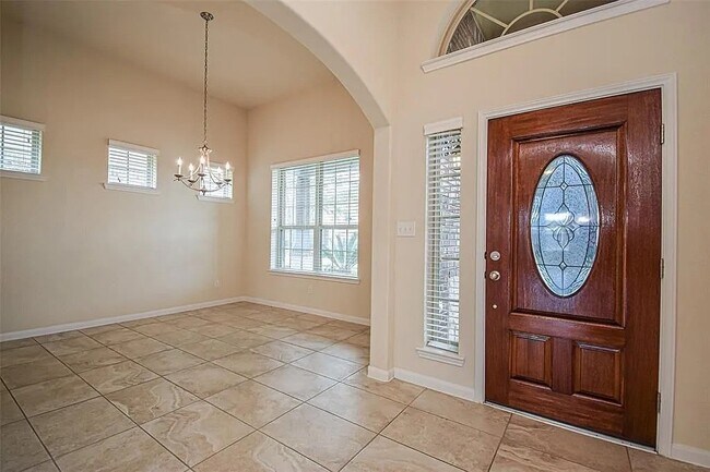 Building Photo - 17626 Sauki Ln