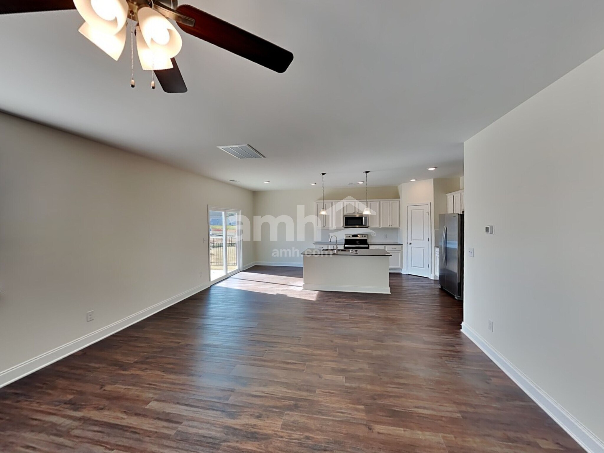 Building Photo - 2027 Williamshire Ln