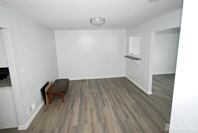 Building Photo - 13 Tiger Lilly Ct