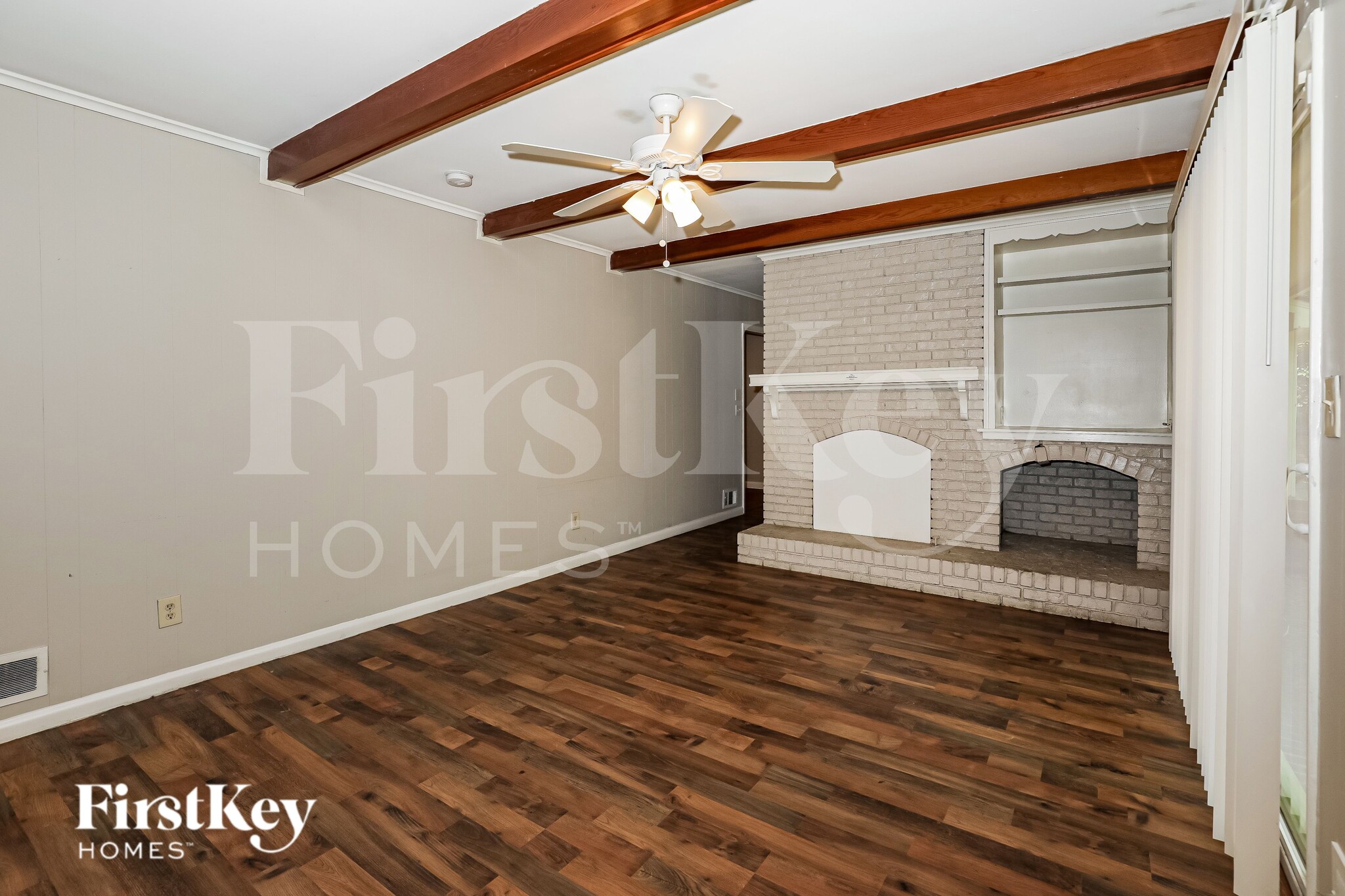 Building Photo - 3605 Carriage Way