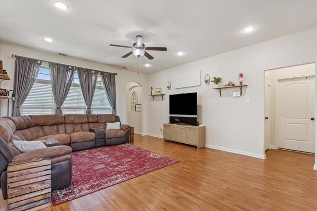 Building Photo - 10856 Burnham Dr