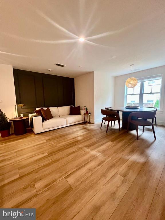 Building Photo - 35 Chestnut Rd