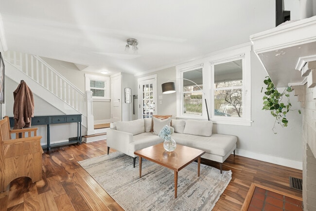 Building Photo - 1424 Macon Ave