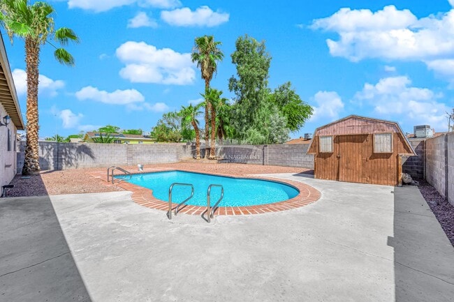 Building Photo - 6762 Carrera Dr