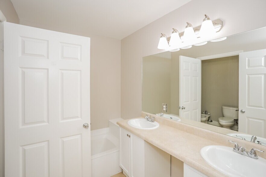 Building Photo - 14982 SW 143rd Terrace