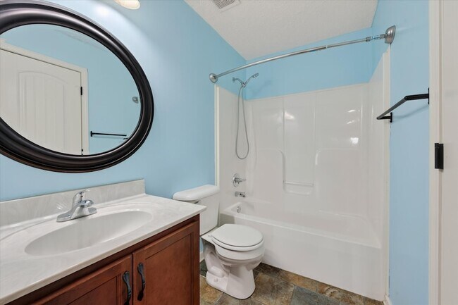 Building Photo - 1484 Apache Way